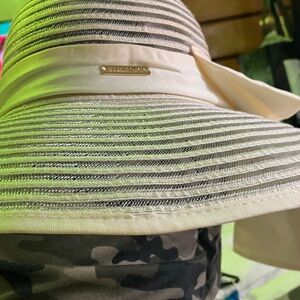 Ellen Tracy Women's Hat with Cream Ribbon and Bow